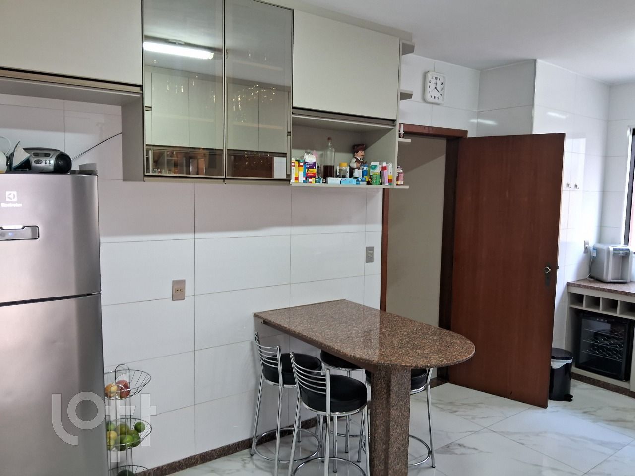 Casa à venda com 3 quartos, 210m² - Foto 11