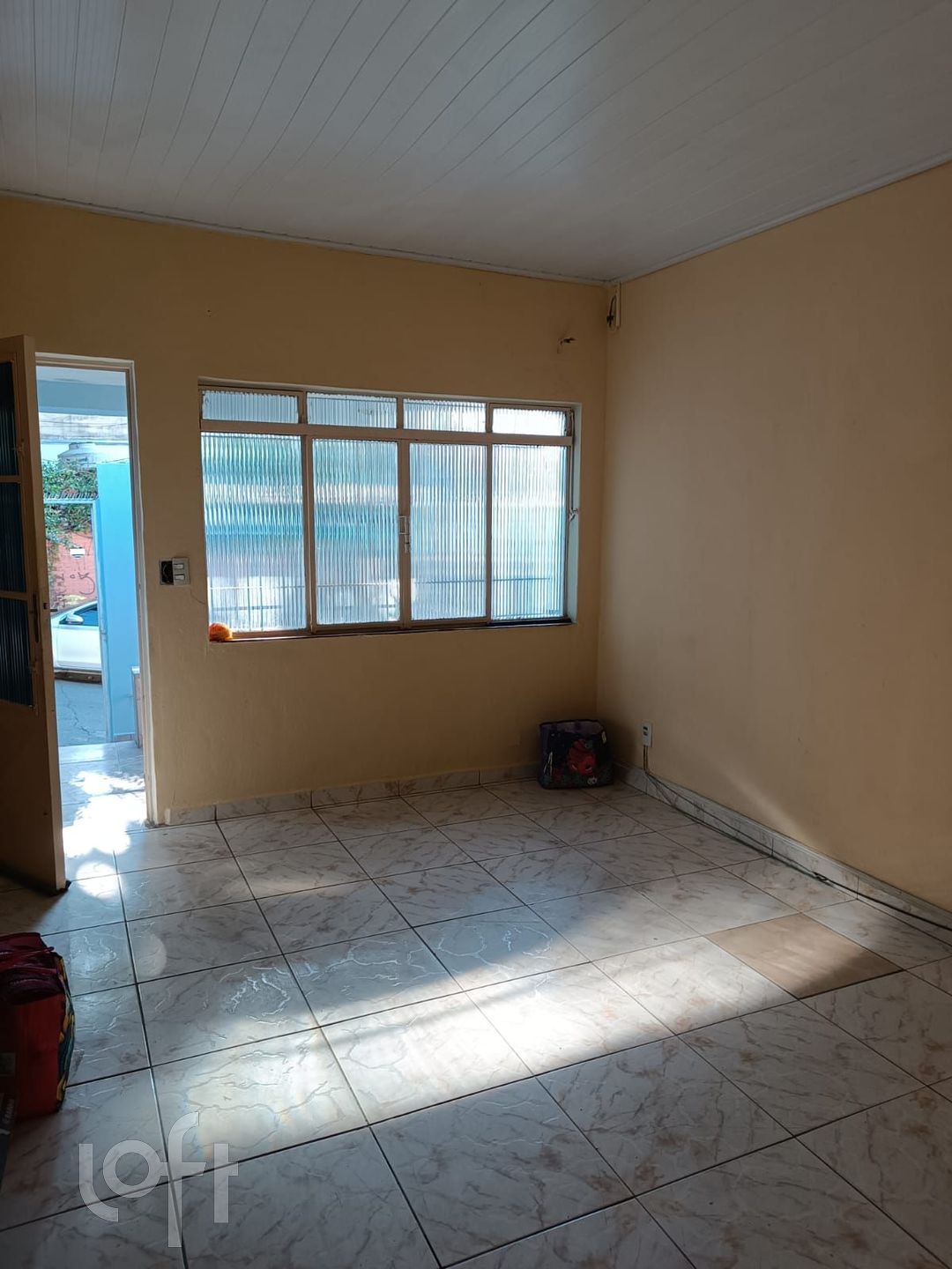 Casa à venda com 2 quartos, 90m² - Foto 1