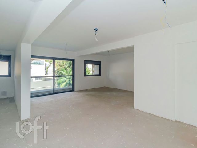 Apartamento com 100m², 2 dormitórios, 2 suítes, 2 vagas, Auxiliadora em Porto Alegre