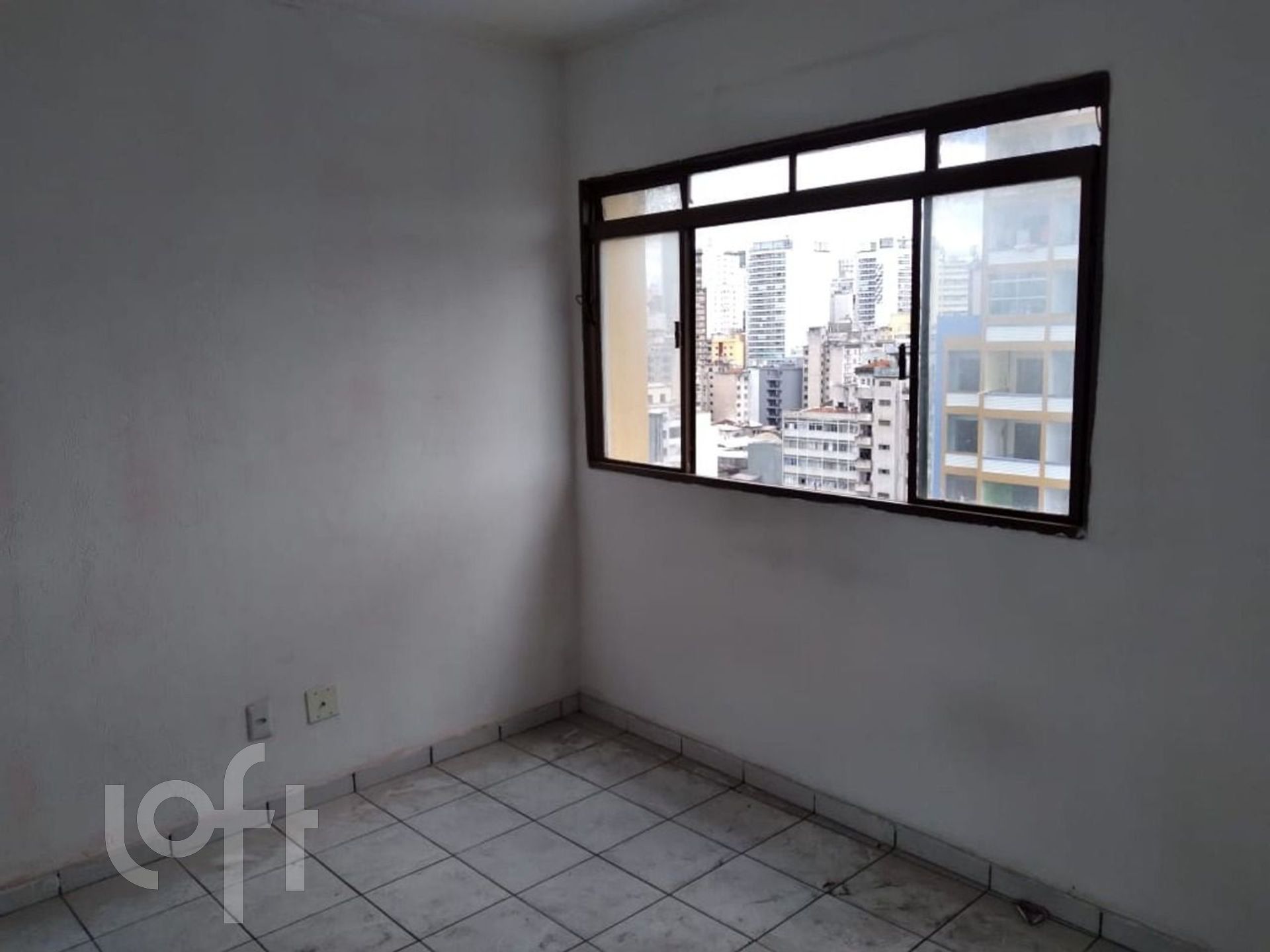 Apartamento à venda com 1 quarto, 45m² - Foto 1