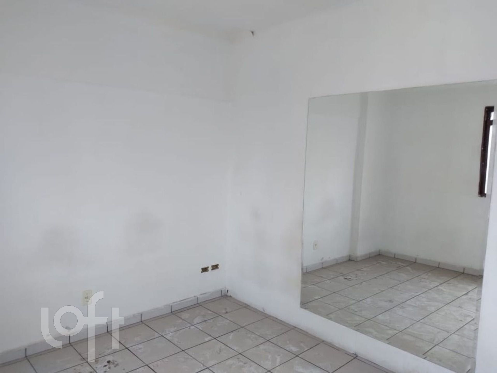 Apartamento à venda com 1 quarto, 45m² - Foto 4