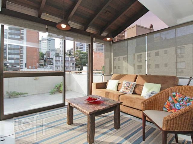 Apartamento com 156m², 2 dormitórios, 1 suíte, 2 vagas, Bela Vista em Porto Alegre