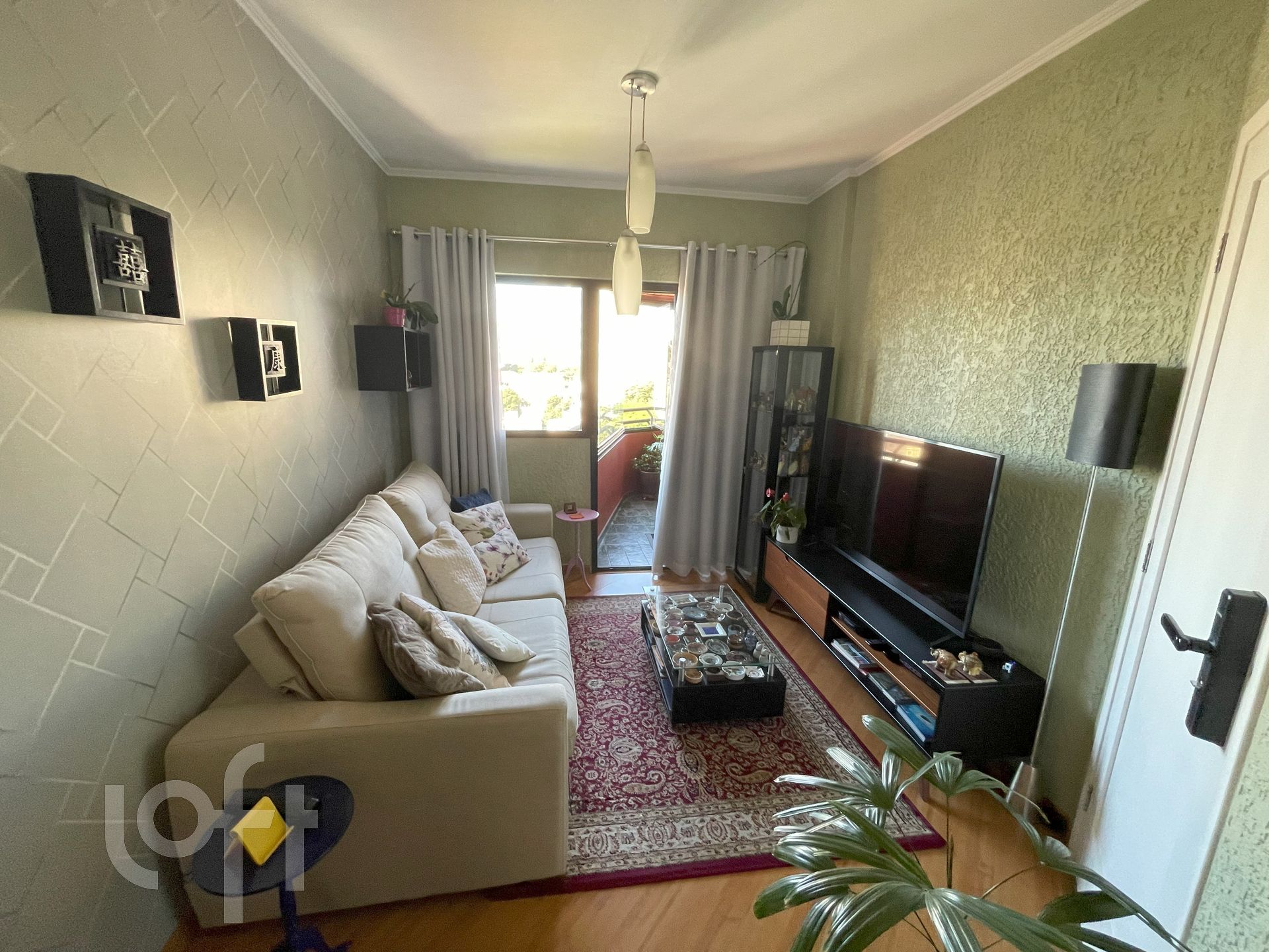 Apartamento à venda com 3 quartos, 70m² - Foto 1