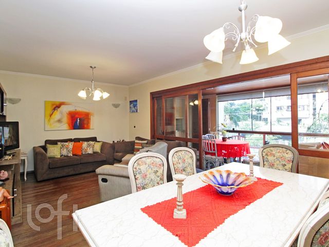 Apartamento com 159m², 3 dormitórios, 1 suíte, 3 vagas, Chácara das Pedras em Porto Alegre