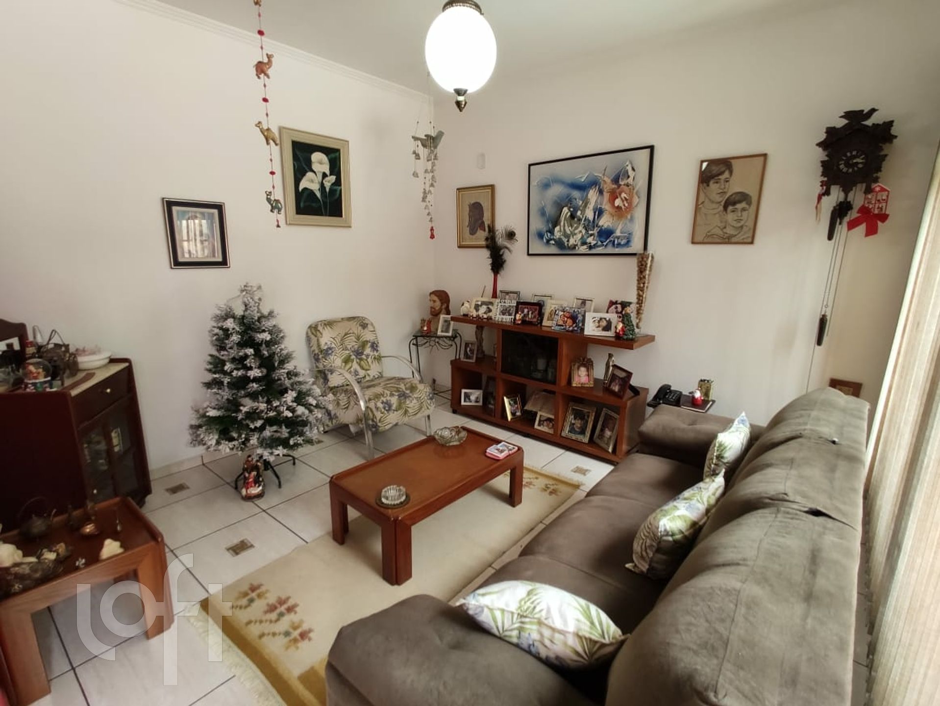 Casa à venda com 2 quartos, 155m² - Foto 1