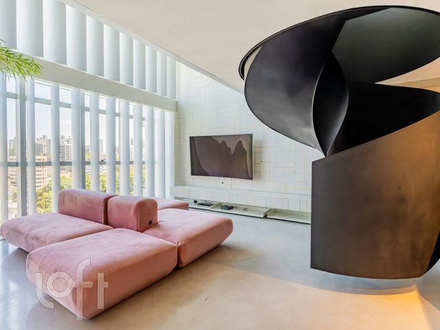 Apartamento com 74m², 1 dormitório, 1 suíte, 2 vagas, Petrópolis em Porto Alegre