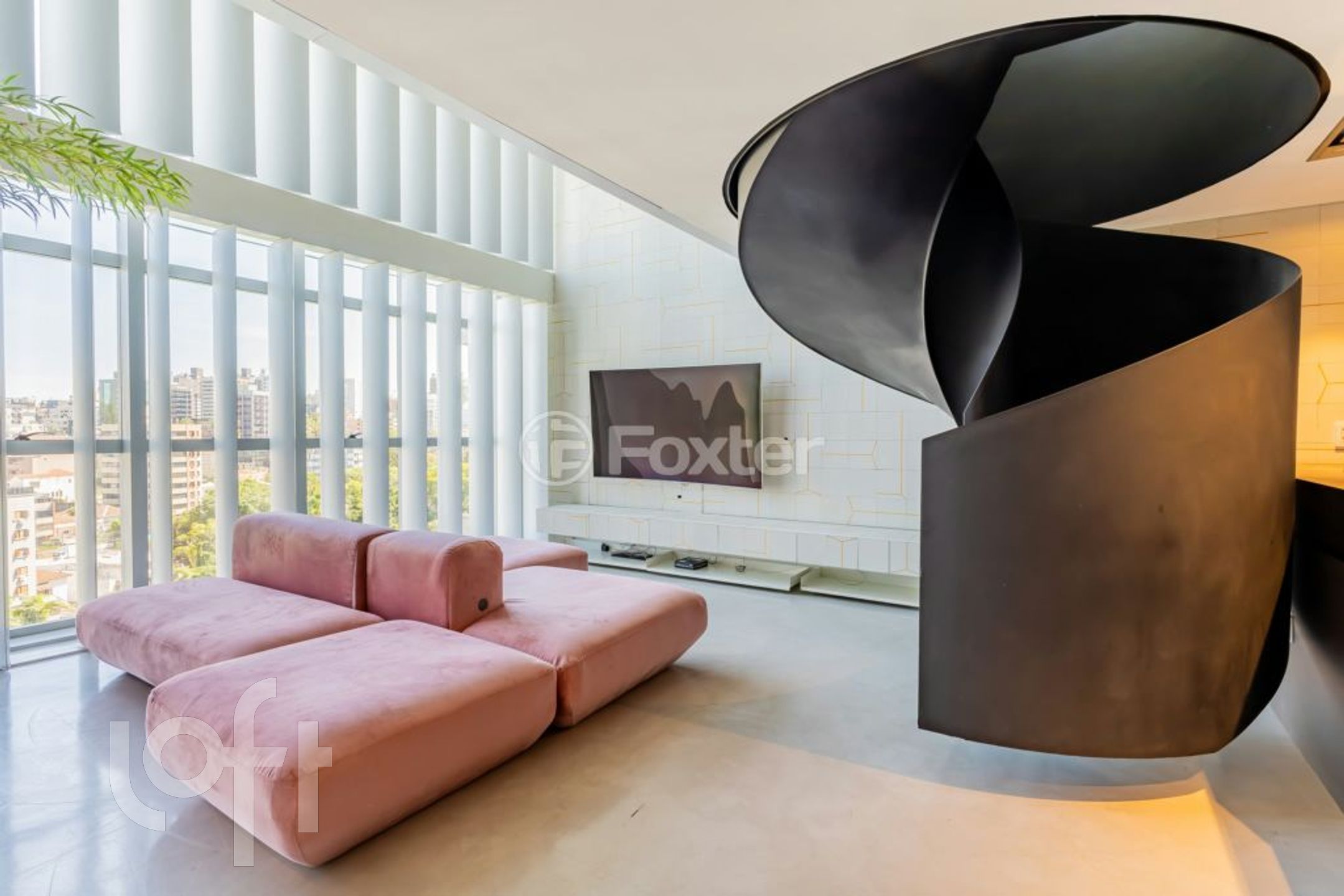 Apartamento com 74m², 1 dormitório, 1 suíte, 2 vagas, Petrópolis em Porto Alegre