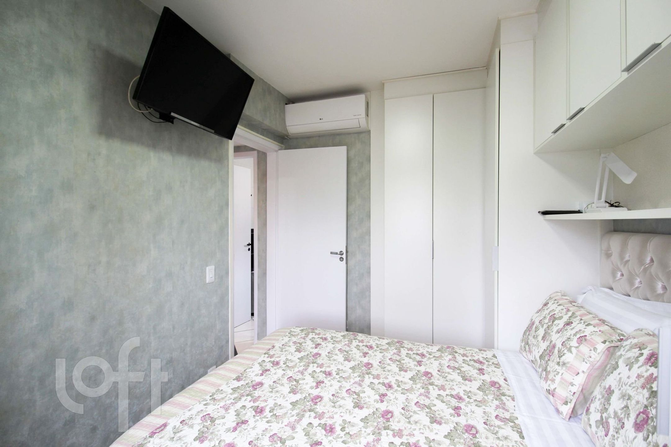 Apartamento à venda com 2 quartos, 62m² - Foto 3