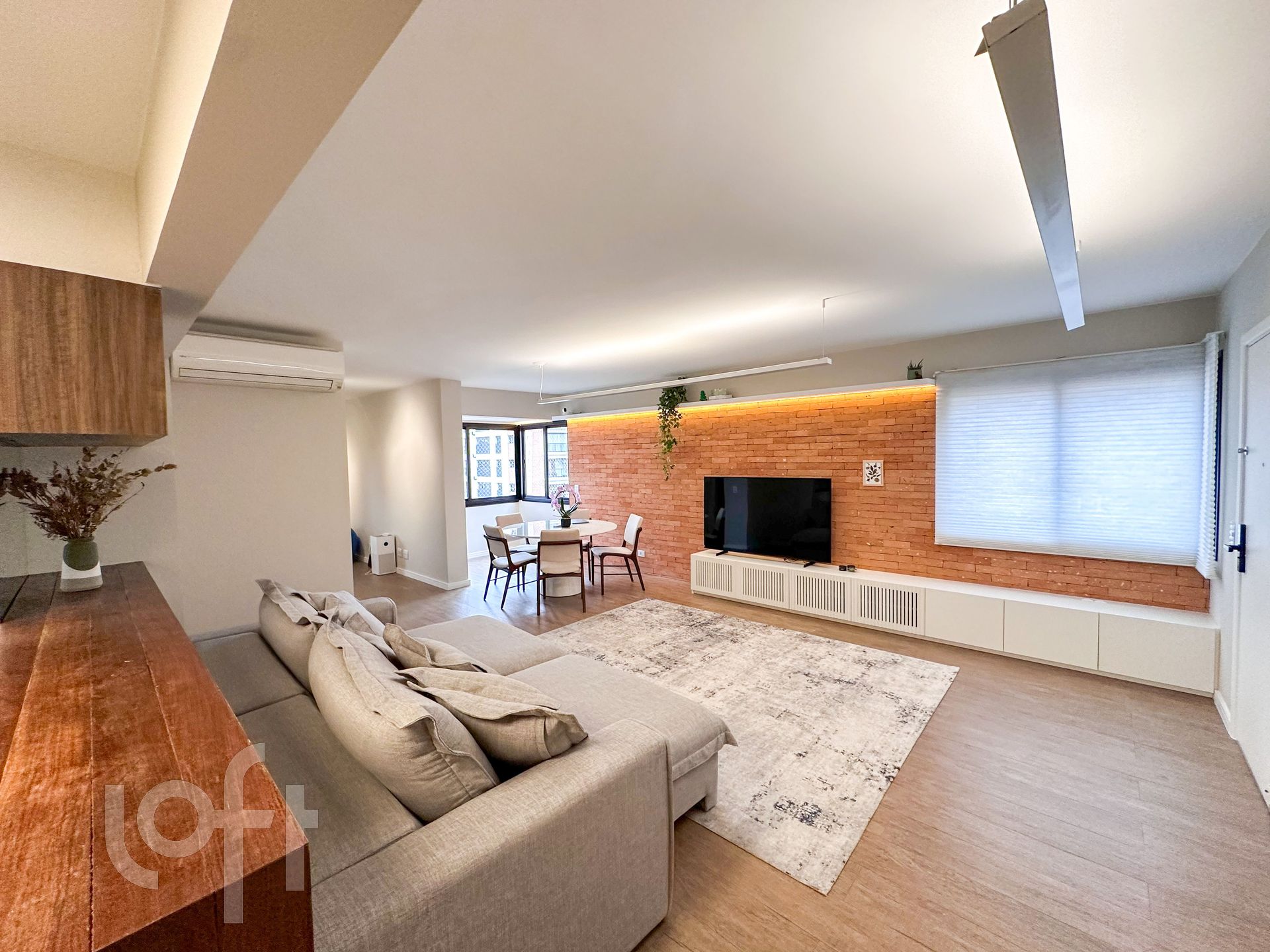 Apartamento à venda em Vila Uberabinha com 120 m²,