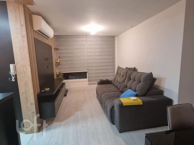 Apartamento com 64m², 2 dormitórios, 1 suíte, 2 vagas, Jardim Botânico em Porto Alegre