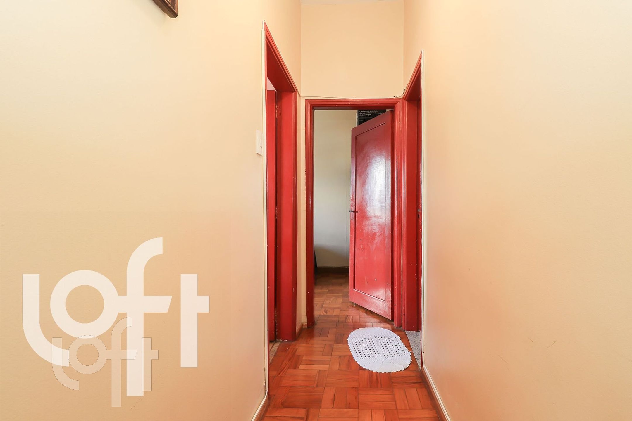 Apartamento à venda com 2 quartos, 75m² - Foto 2