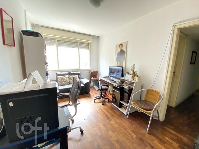 Apartamento com 71m², 3 dormitórios, 1 suíte, Independência em Porto Alegre