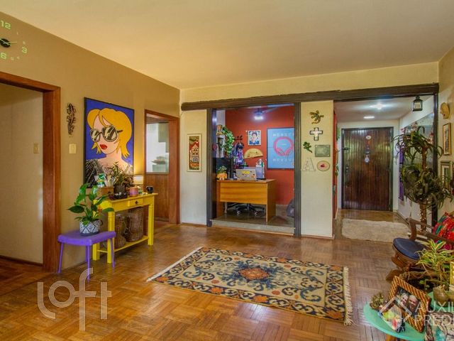 Apartamento com 192m², 3 dormitórios, 1 suíte, 1 vaga, Independência em Porto Alegre