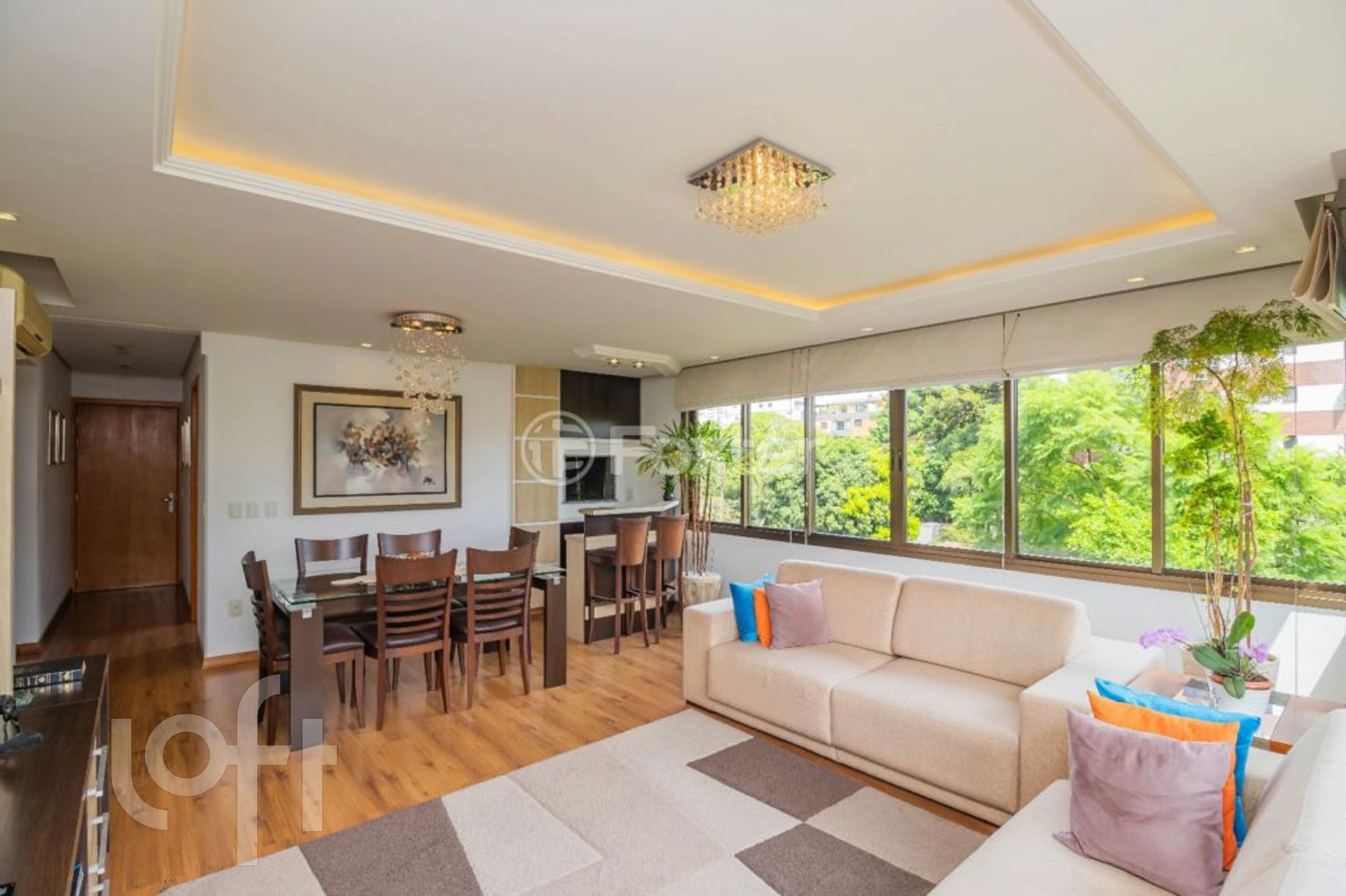 Apartamento com 114m², 3 dormitórios, 1 suíte, 2 vagas, Auxiliadora em Porto Alegre