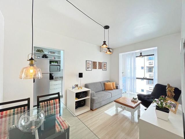 Apartamento com 42m², 1 dormitório, 1 vaga, Santana em Porto Alegre