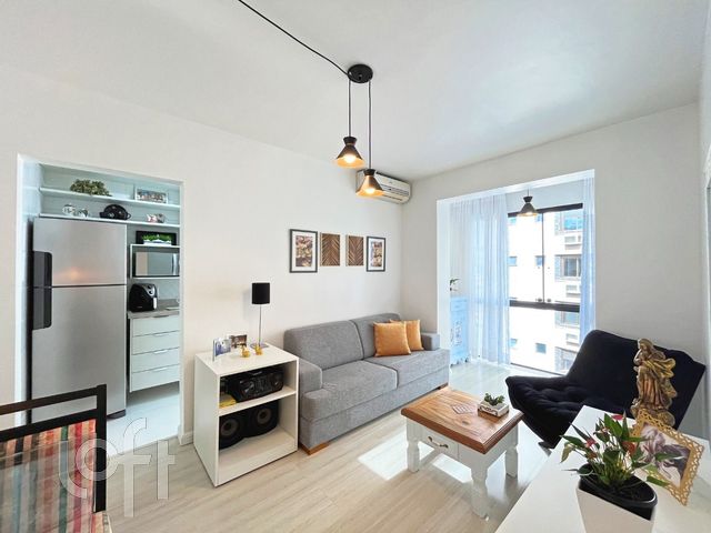 Apartamento com 42m², 1 dormitório, 1 vaga, Santana em Porto Alegre