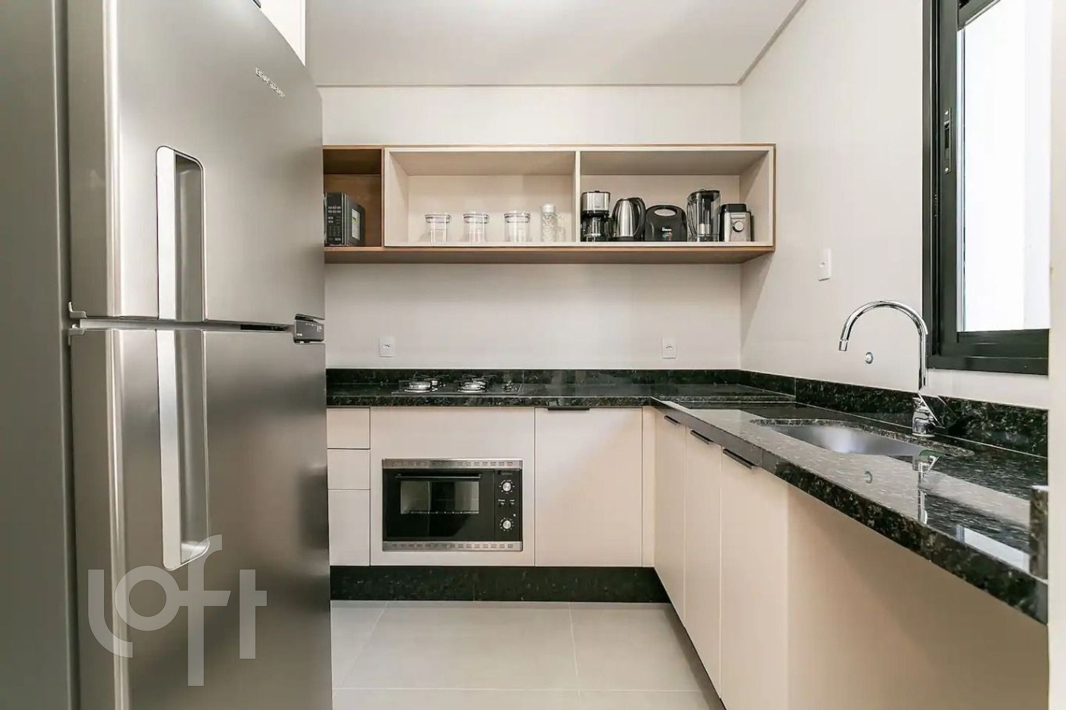 Apartamentos com 53m², 1 quarto, 1 suíte, 1 garagem, no bairro Cachoeira do bom Jesus em Florianópolis