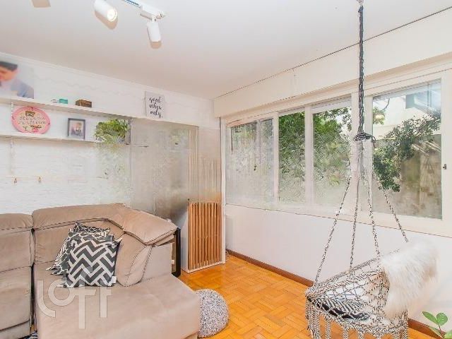 Apartamento com 131m², 3 dormitórios, 1 suíte, 1 vaga, Auxiliadora em Porto Alegre