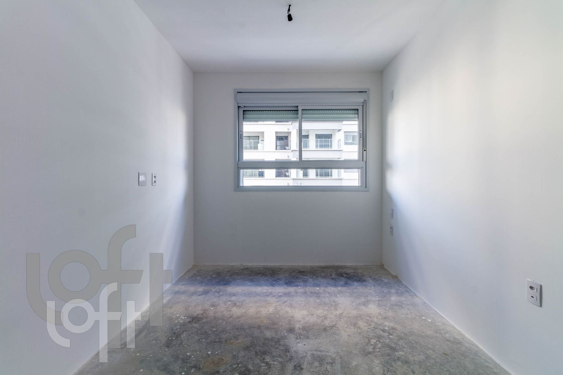 Apartamento à venda com 2 quartos, 70m² - Foto 4