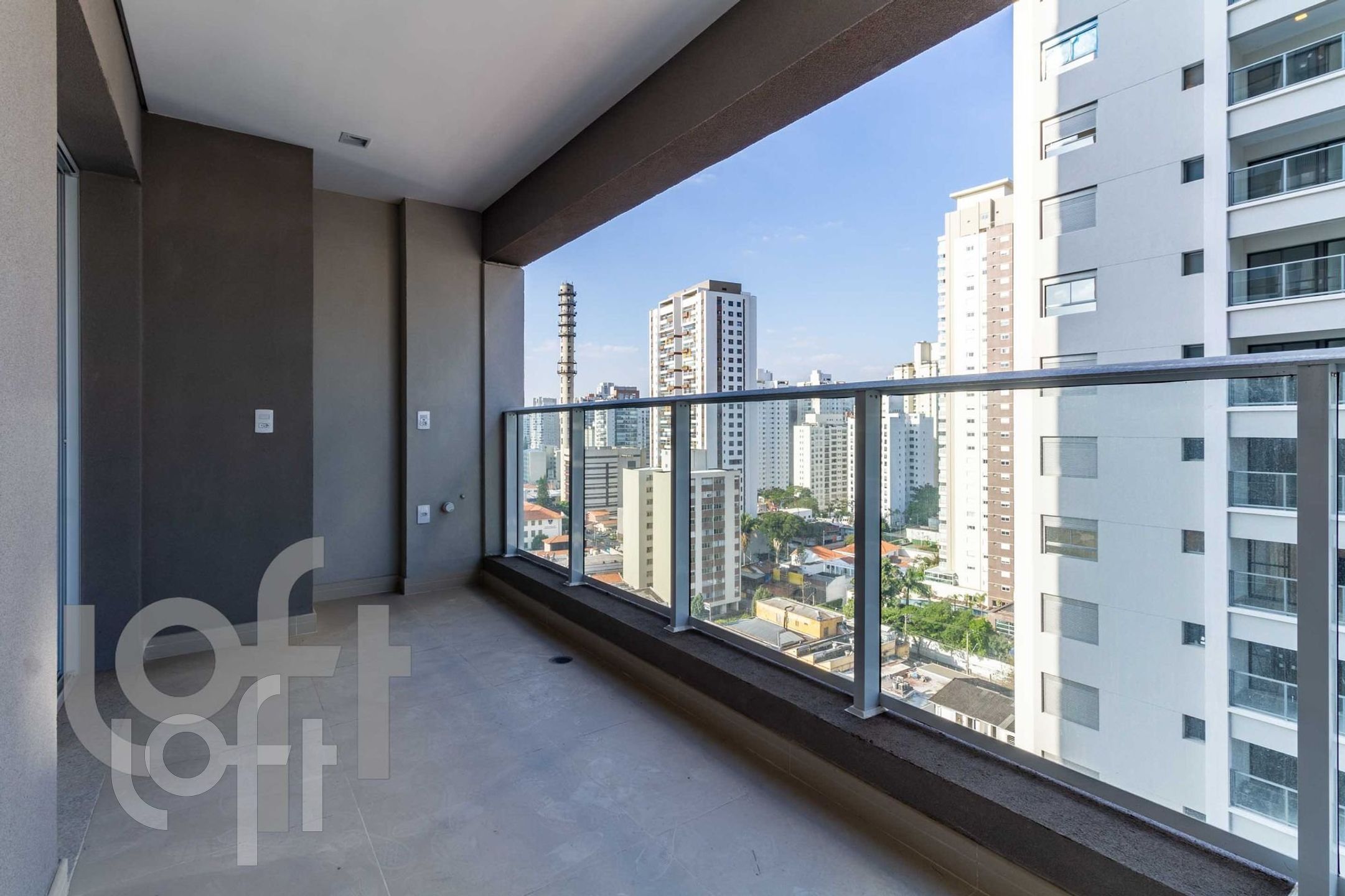 Apartamento à venda com 2 quartos, 70m² - Foto 12