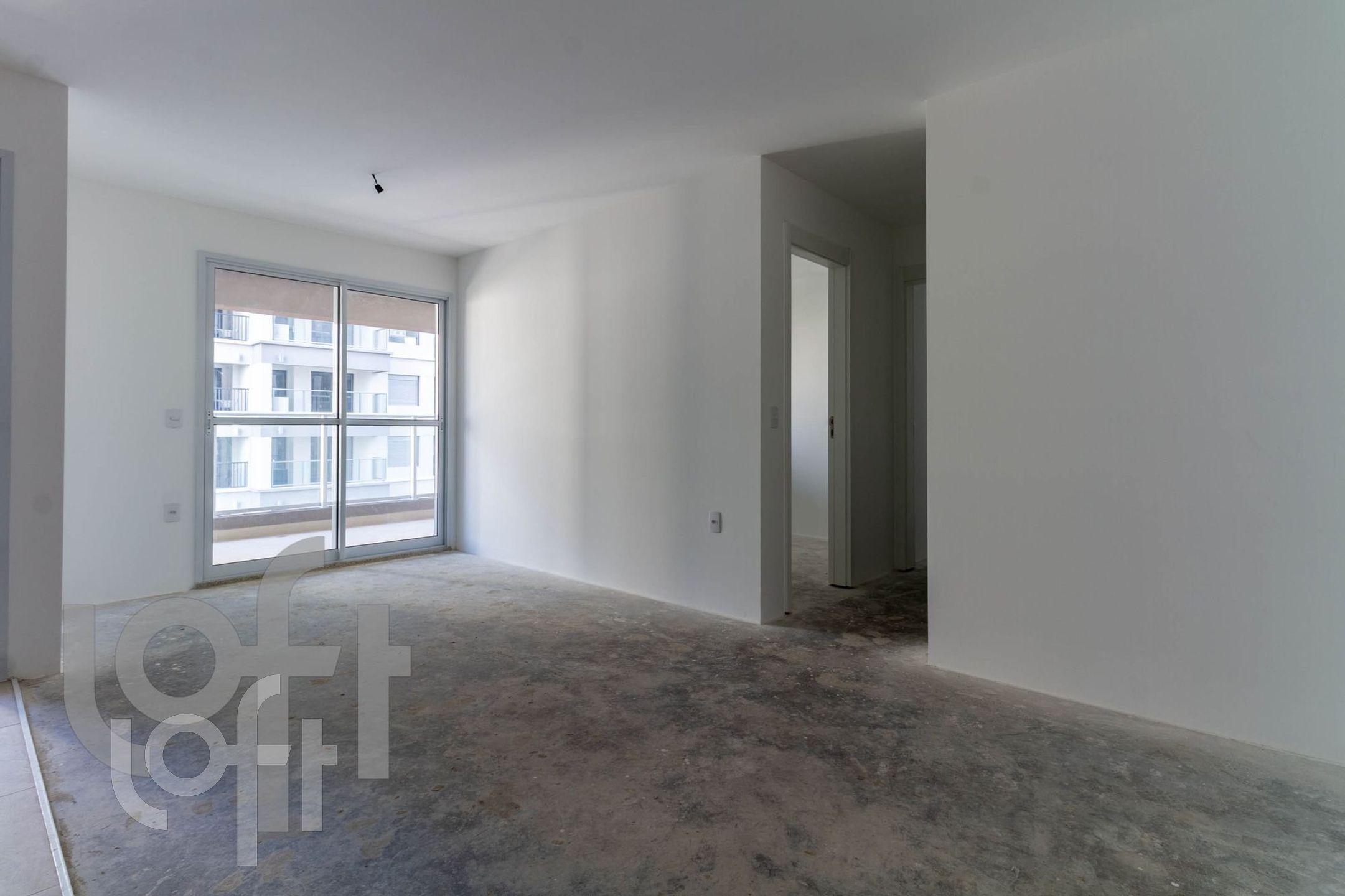 Apartamento à venda com 2 quartos, 70m² - Foto 18