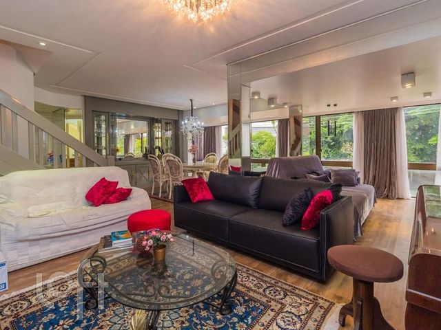 Apartamento com 416m², 3 dormitórios, 1 suíte, 4 vagas, Bela Vista em Porto Alegre