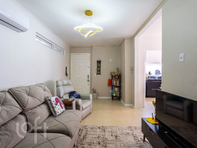 Apartamento com 71m², 2 dormitórios, 1 suíte, 1 vaga, Petrópolis em Porto Alegre