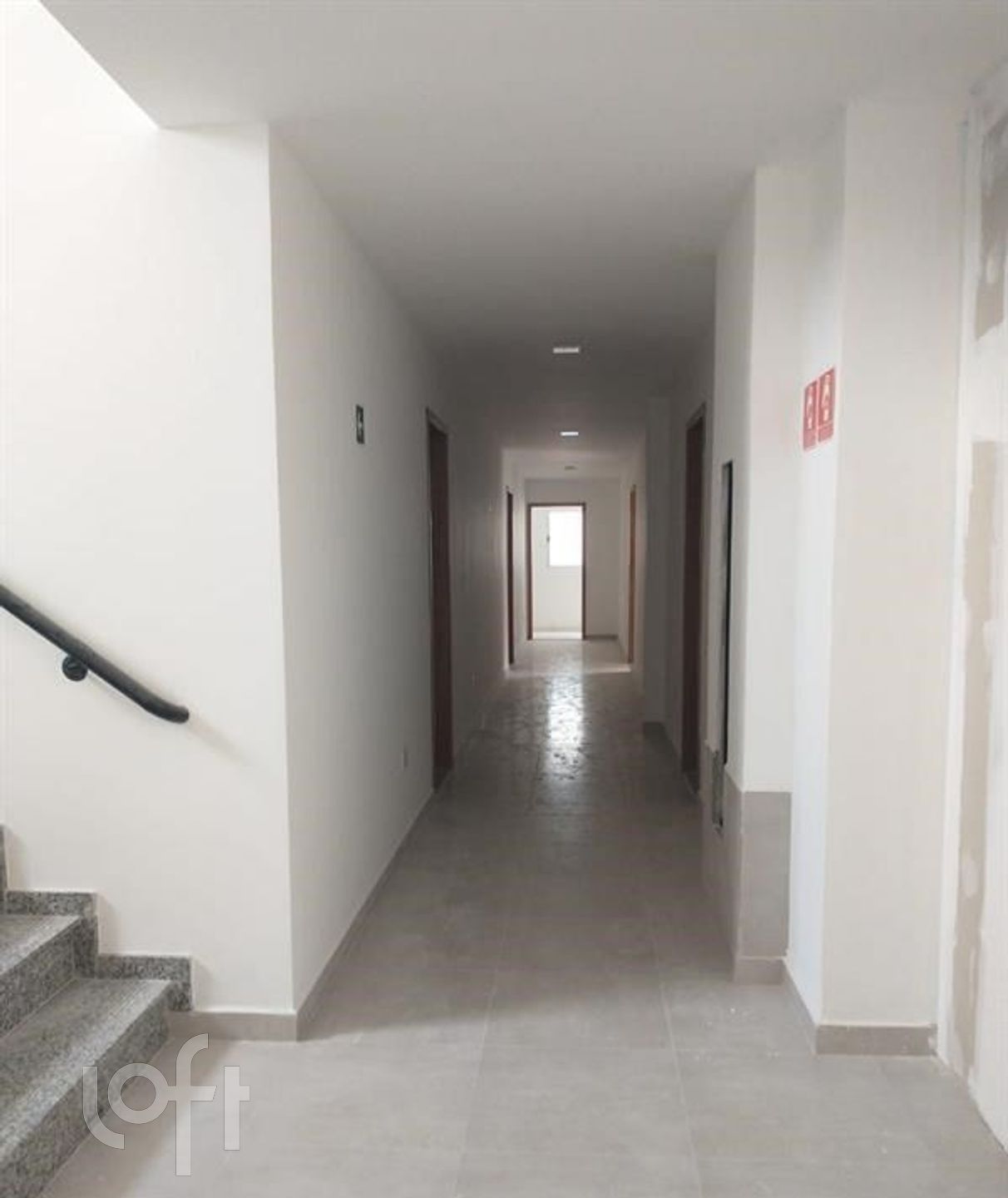 Apartamento à venda com 2 quartos, 41m² - Foto 12