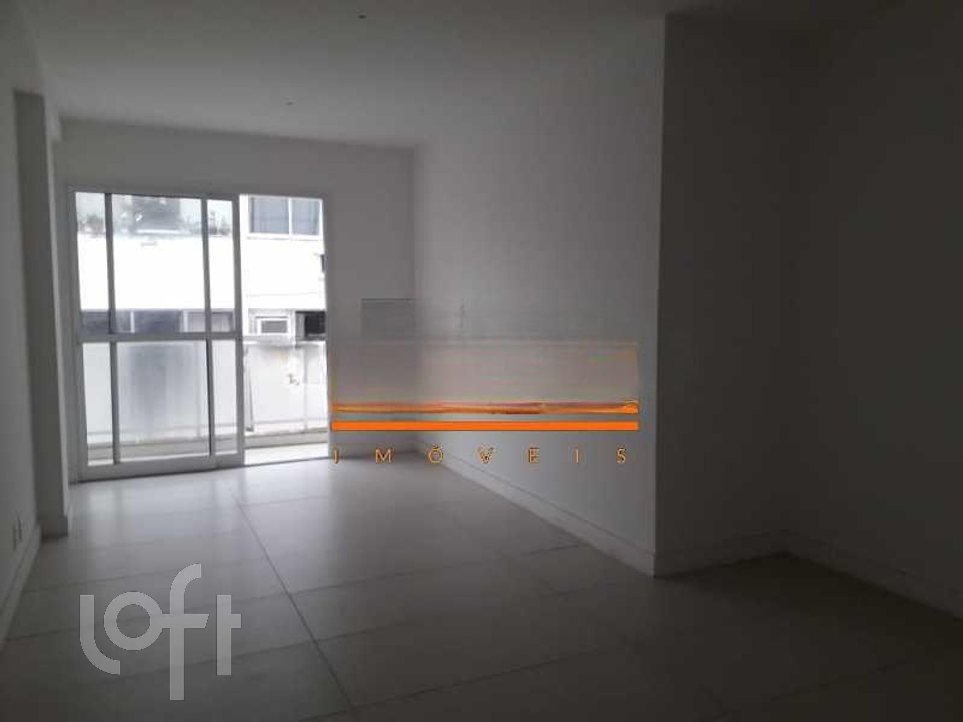 Apartamento à venda com 3 quartos, 101m² - Foto 2