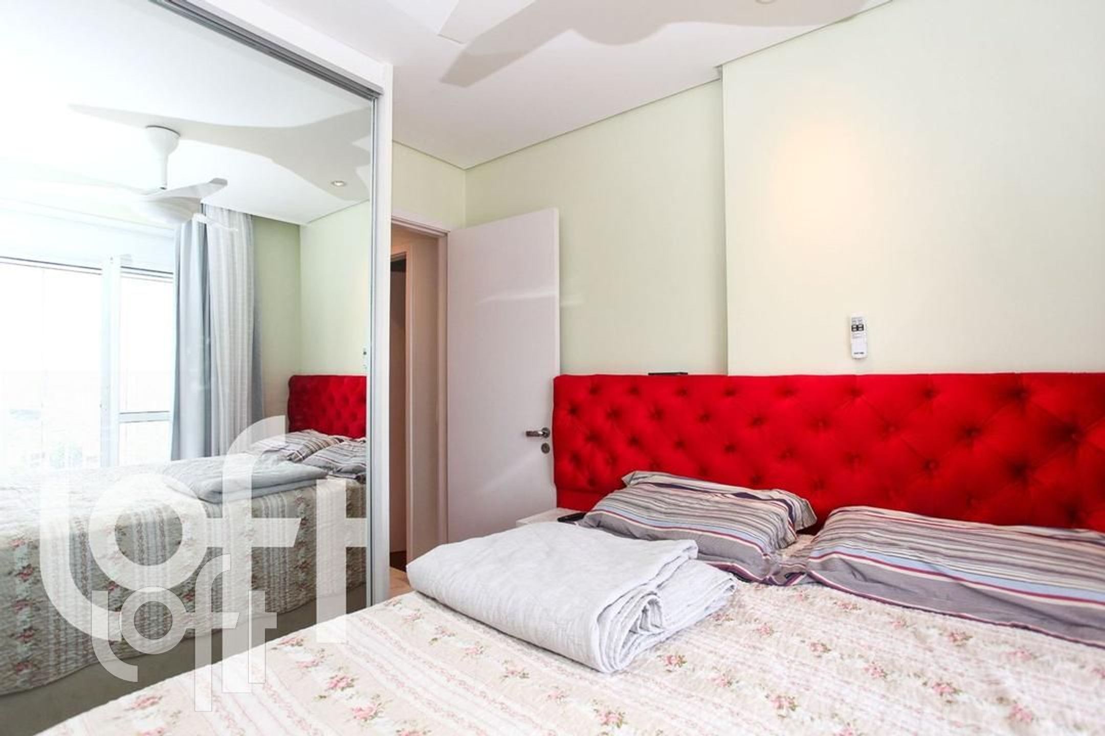 Apartamento à venda com 2 quartos, 63m² - Foto 7