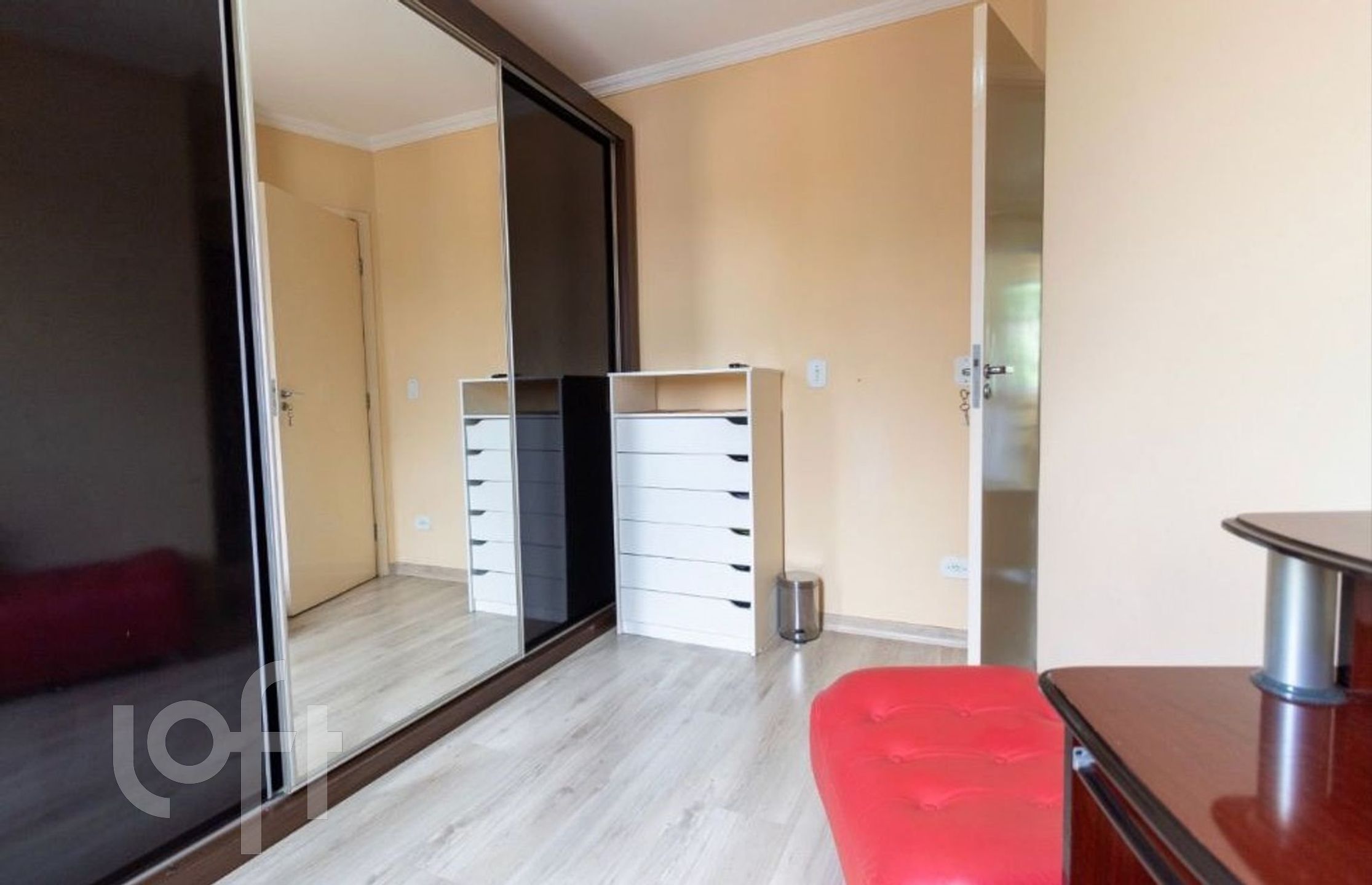 Apartamento à venda com 2 quartos, 55m² - Foto 2