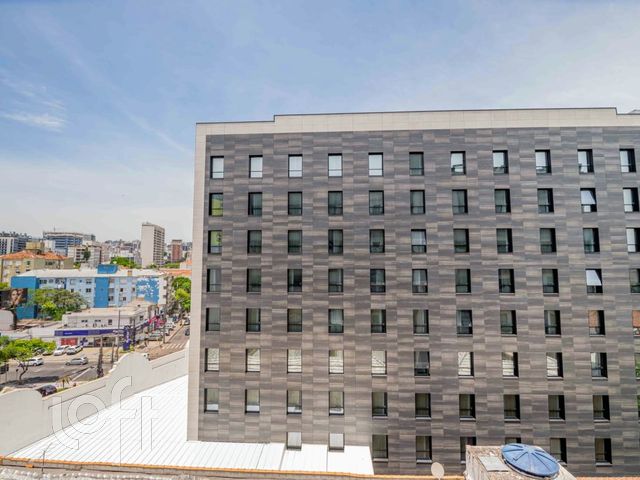 Apartamento com 41m², 1 dormitório, 1 suíte, 1 vaga, Floresta em Porto Alegre