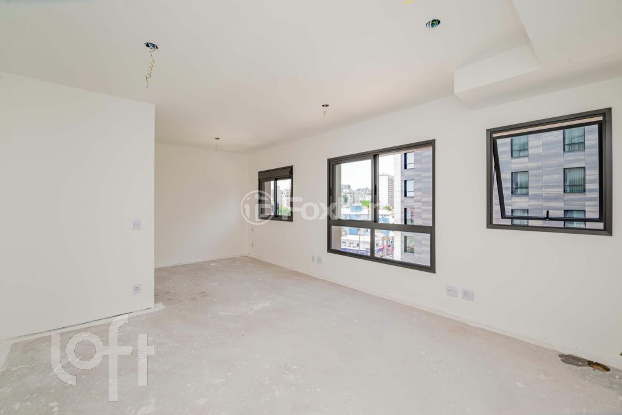 Apartamento com 41m², 1 dormitório, 1 suíte, 1 vaga, Floresta em Porto Alegre