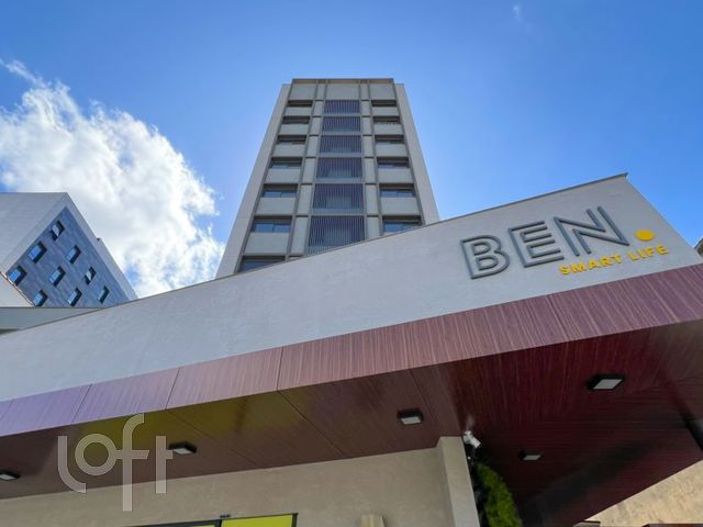 Apartamento com 41m², 1 dormitório, 1 suíte, 1 vaga, Floresta em Porto Alegre