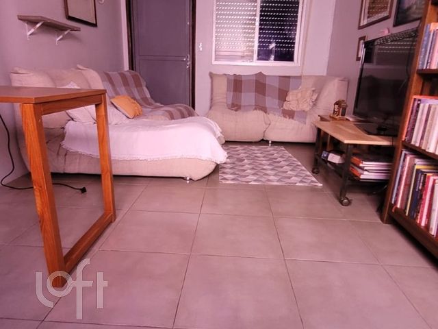 Casa com 200m², 5 dormitórios, 2 vagas, São João em Porto Alegre