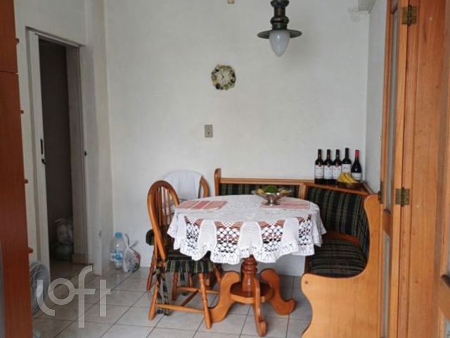 Apartamento com 106m², 3 dormitórios, 1 vaga, Rio Branco em Porto Alegre