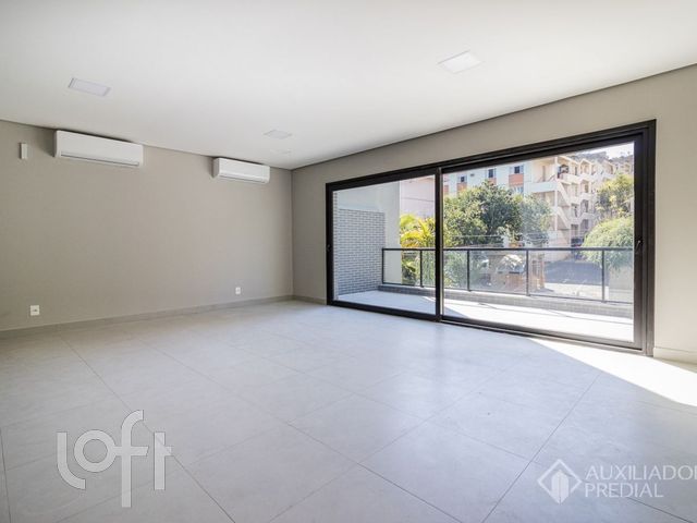 Apartamento com 76m², 1 dormitório, 1 suíte, 2 vagas, Rio Branco em Porto Alegre