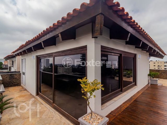 Apartamento com 337m², 3 dormitórios, 1 suíte, 2 vagas, Petrópolis em Porto Alegre