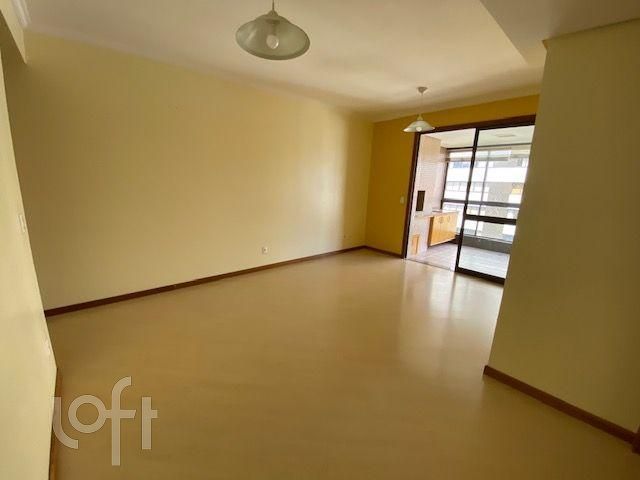 Apartamento com 92m², 3 dormitórios, 1 suíte, 2 vagas, Petrópolis em Porto Alegre