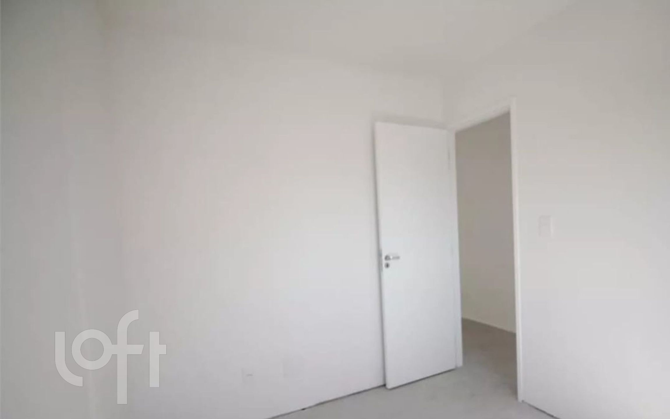 Apartamento à venda com 1 quarto, 33m² - Foto 2