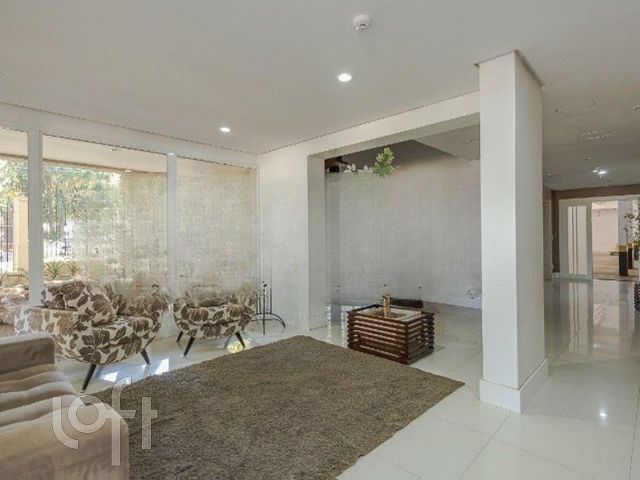 Apartamento com 110m², 3 dormitórios, 1 suíte, 2 vagas, Higienópolis em Porto Alegre