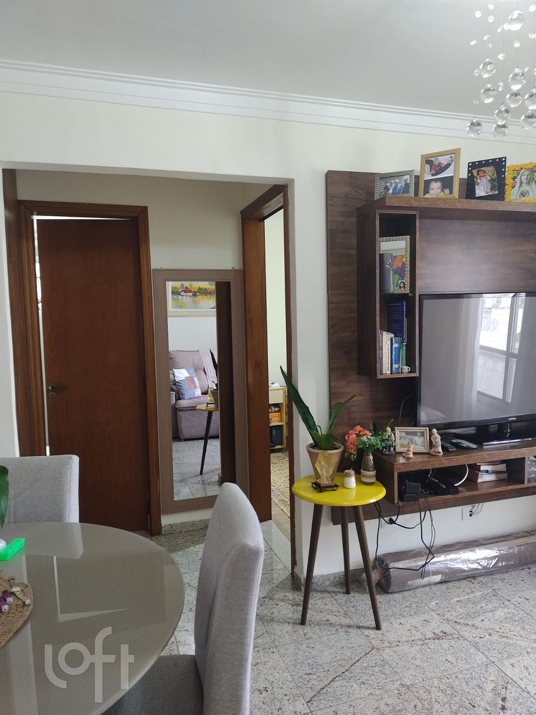 Apartamento à venda com 1 quarto, 42m² - Foto 2