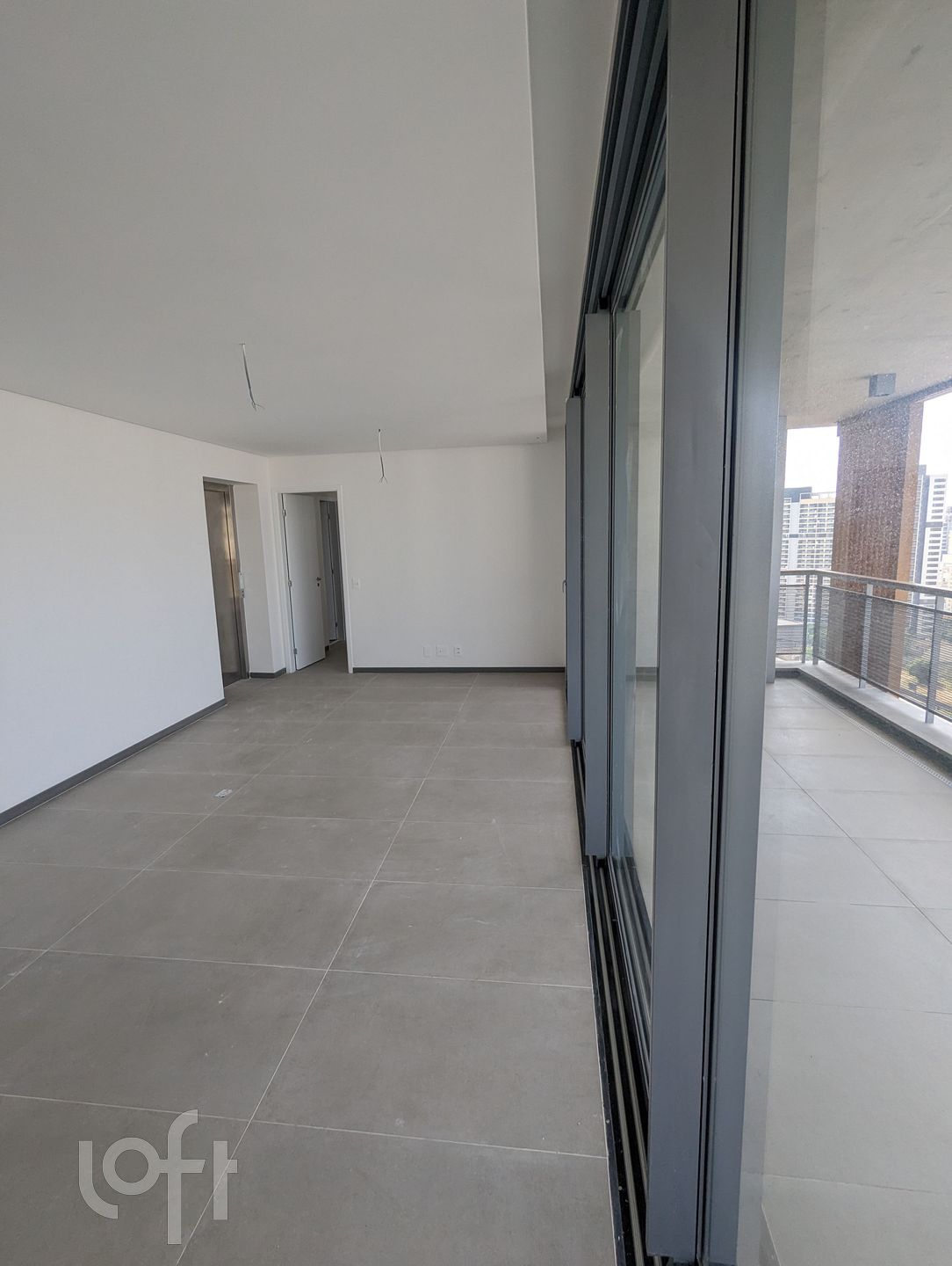 Apartamento à venda com 4 quartos, 167m² - Foto 4