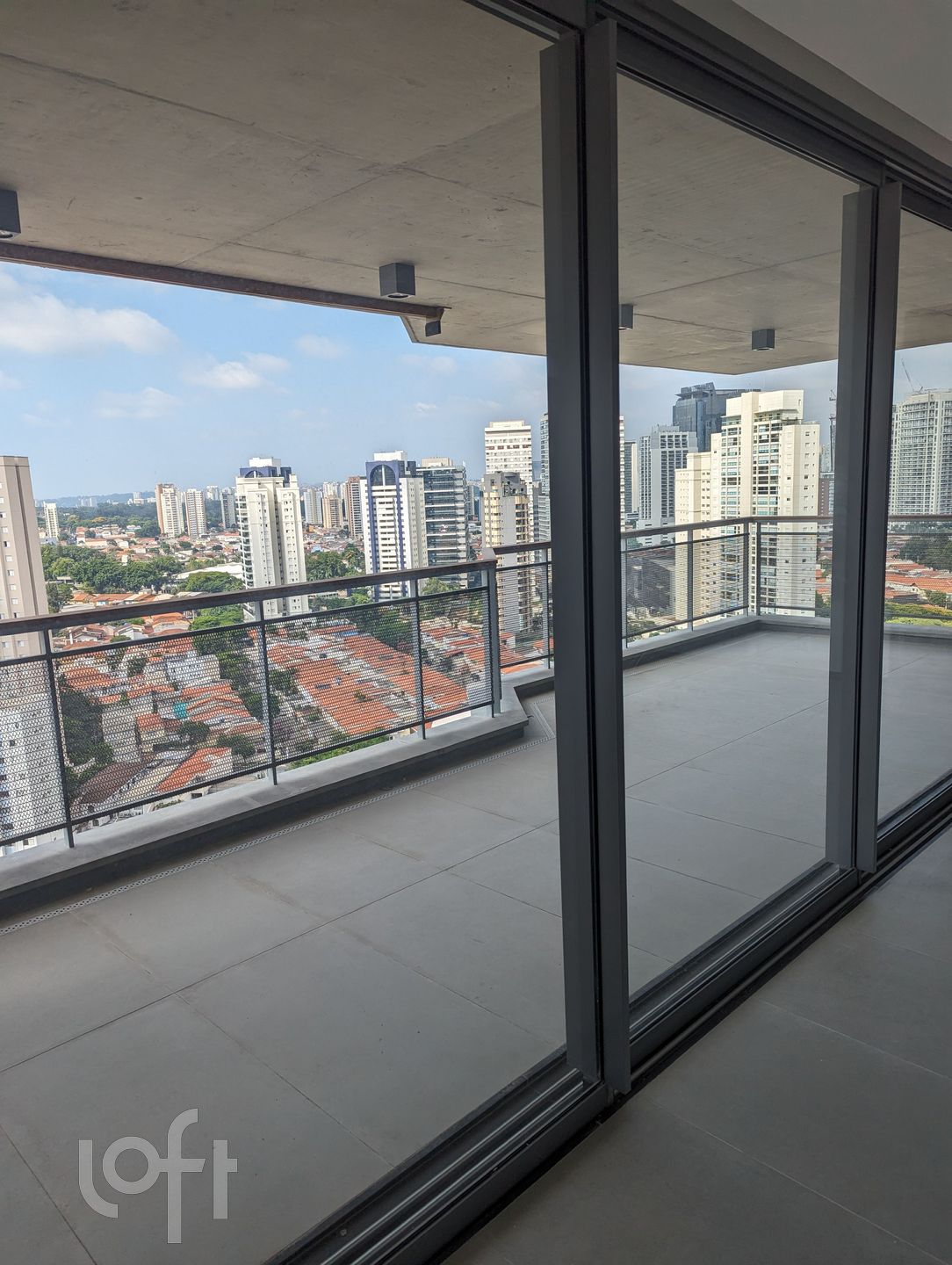 Apartamento à venda com 4 quartos, 167m² - Foto 1