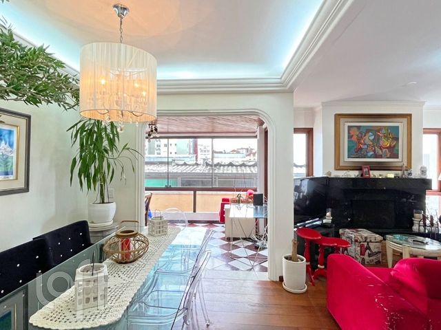 Apartamento com 115m², 3 dormitórios, 1 suíte, 1 vaga, Petrópolis em Porto Alegre