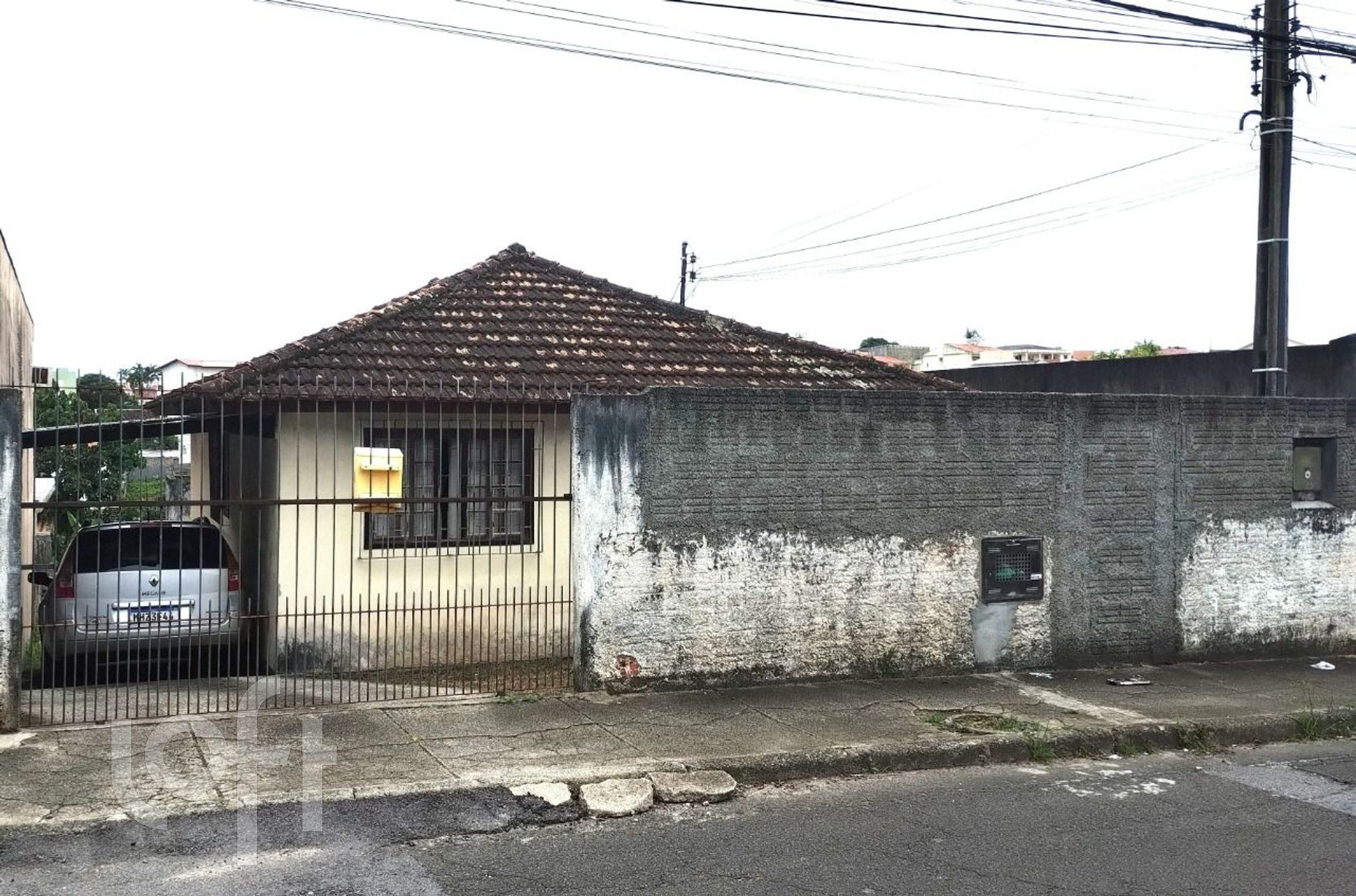 Casa à venda em Barreiros com 77 m², 4 quartos, 2 vagas