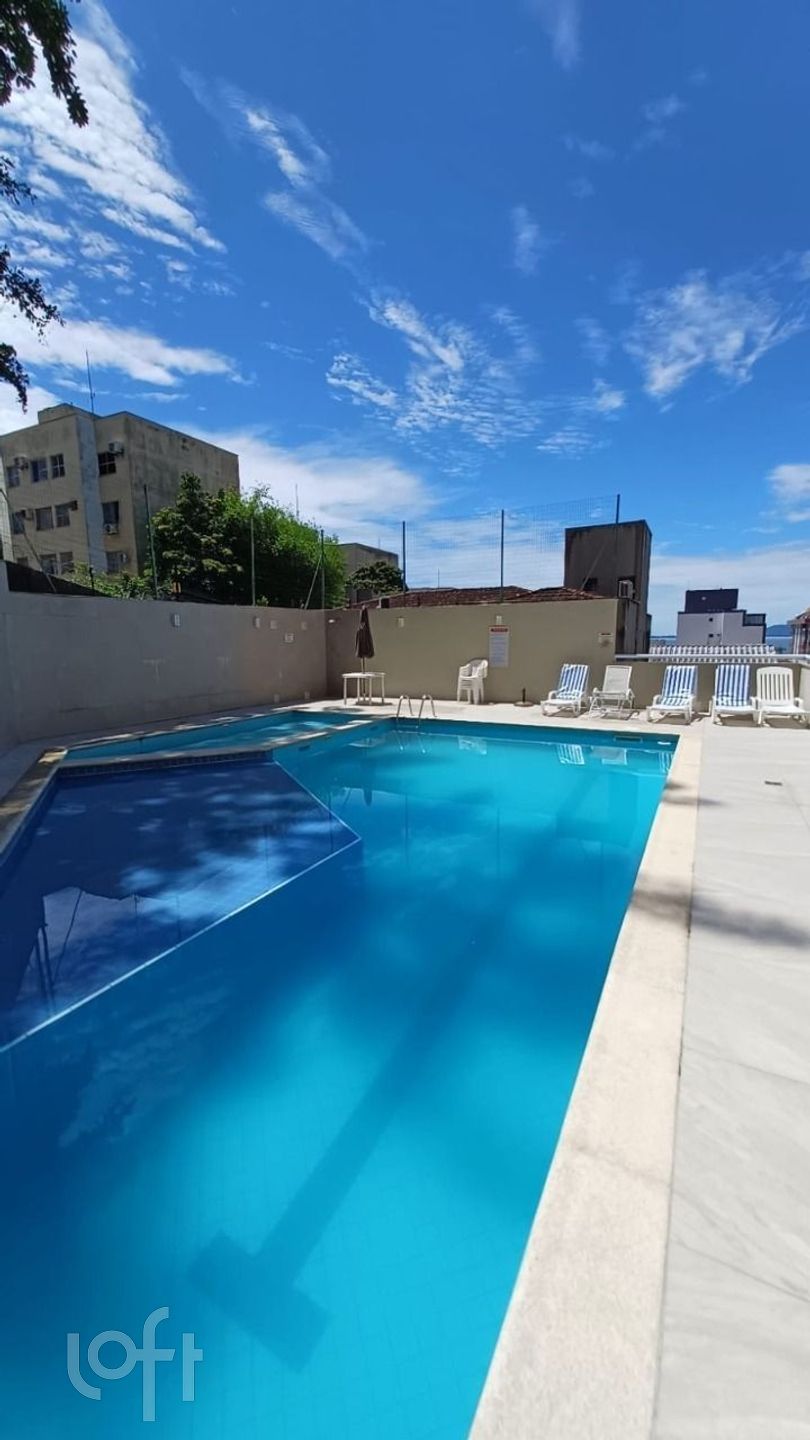 Apartamentos com 180m², 2 quartos, 1 suíte, 3 garagens, no bairro Coqueiros em Florianópolis
