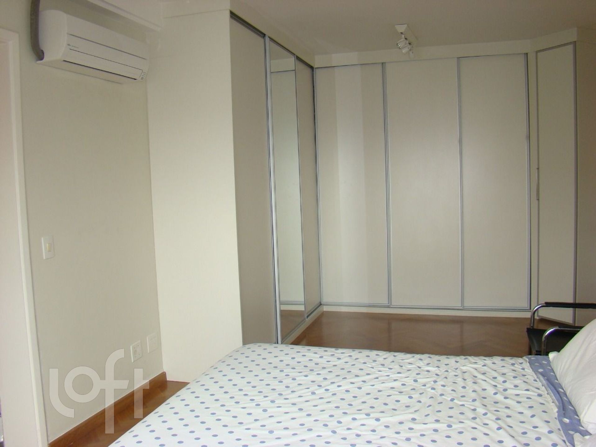 Apartamento à venda com 4 quartos, 200m² - Foto 8