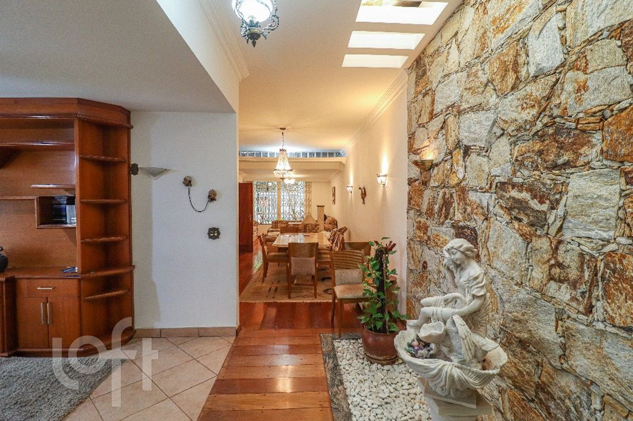 Casa à venda com 3 quartos, 175m² - Foto 3