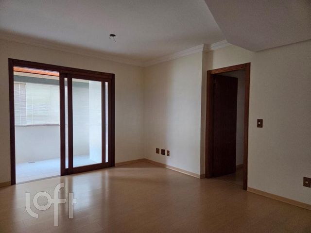 Apartamento com 90m², 3 dormitórios, 1 suíte, 2 vagas, Jardim Botânico em Porto Alegre